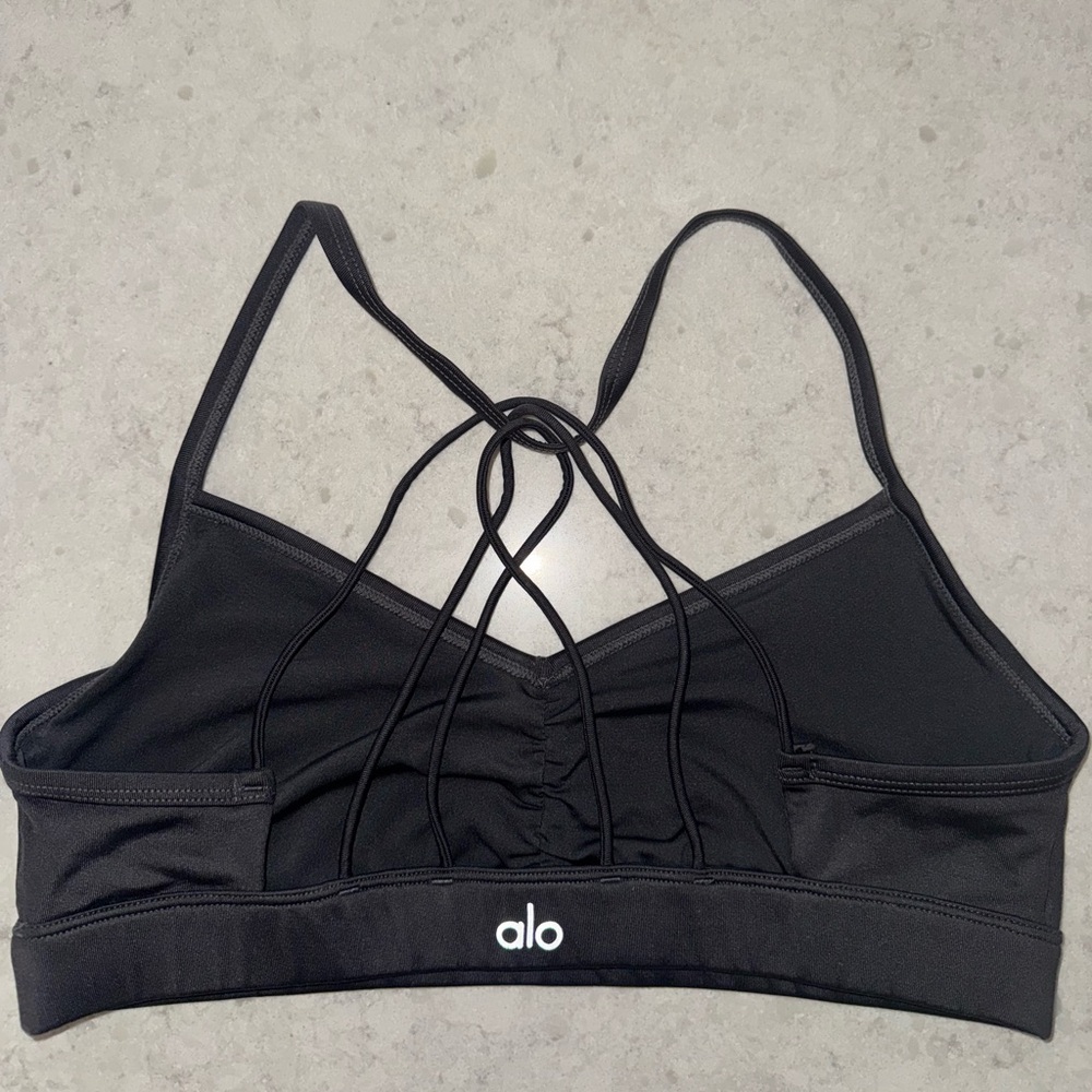 ALO Yoga Gray Strappy Back Sports Bra